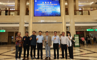 台湾万芳医院心脏内科主任医师陈保罗一行莅临黄山华泽医院参观调研，共绘两岸医养合作新蓝图